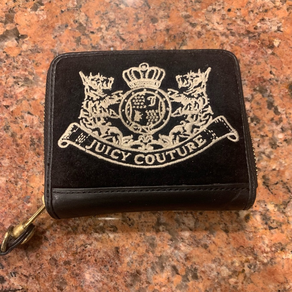 Juicy Couture Y2K vintage suede black Scottie dog zipper wallet
